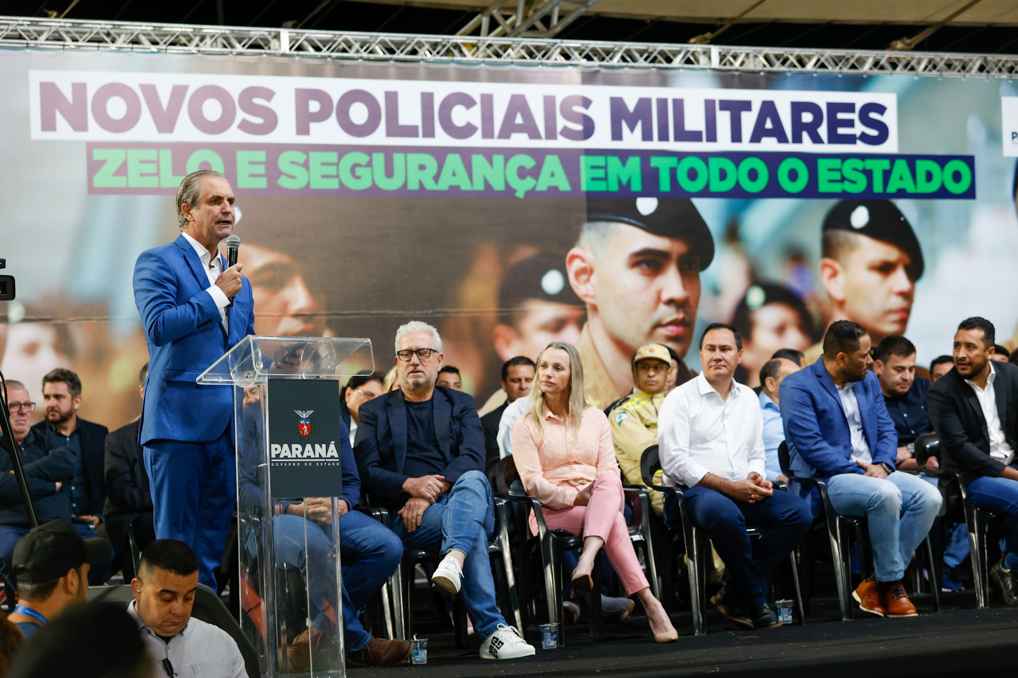 Pol Cia Militar Forma Novos Soldados Para Refor Ar Seguran A Na