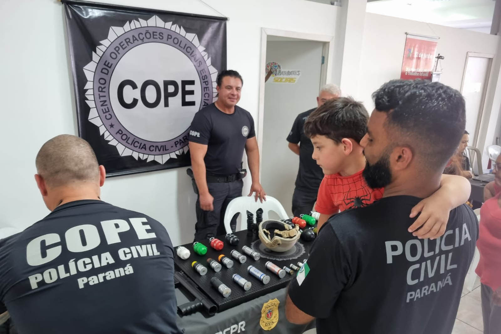 Pcpr Confecciona Carteiras De Identidade Em A O De Cidadania Em