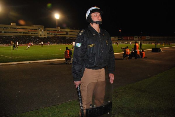 Cadetes Da Pm Coordenam Esquema De Seguran A Da Partida Entre Paran E